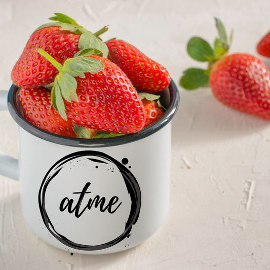 Emaille Tasse "atme"